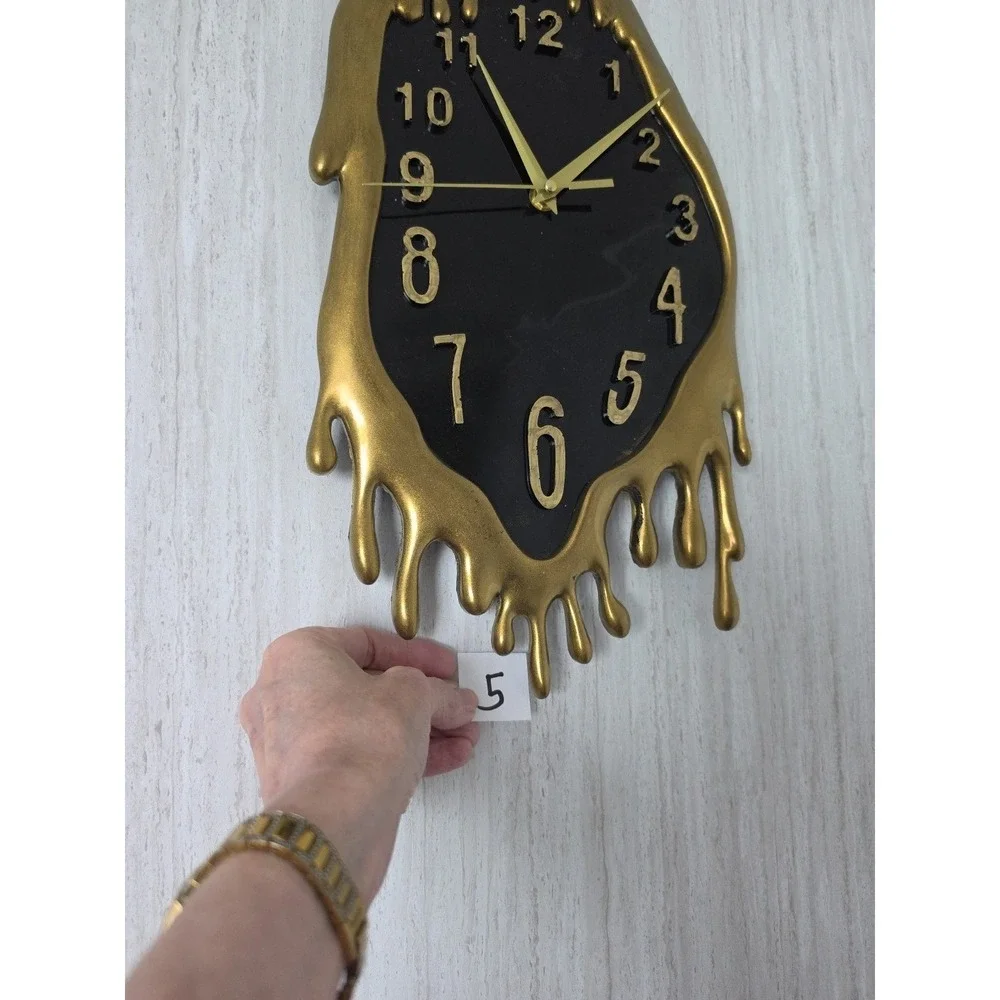 Handmade Resin Dripping Clocks